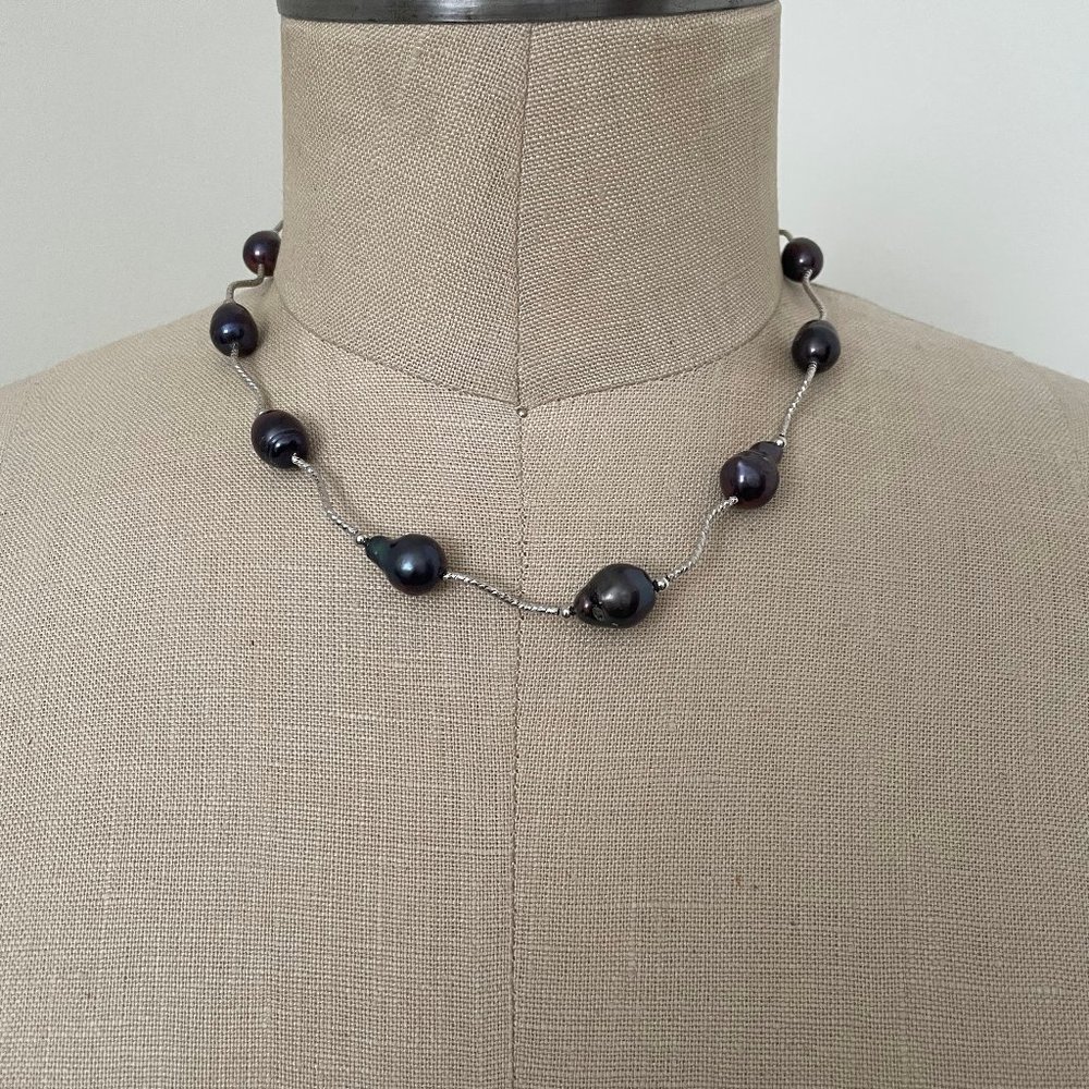 Pearl necklace and earrings set